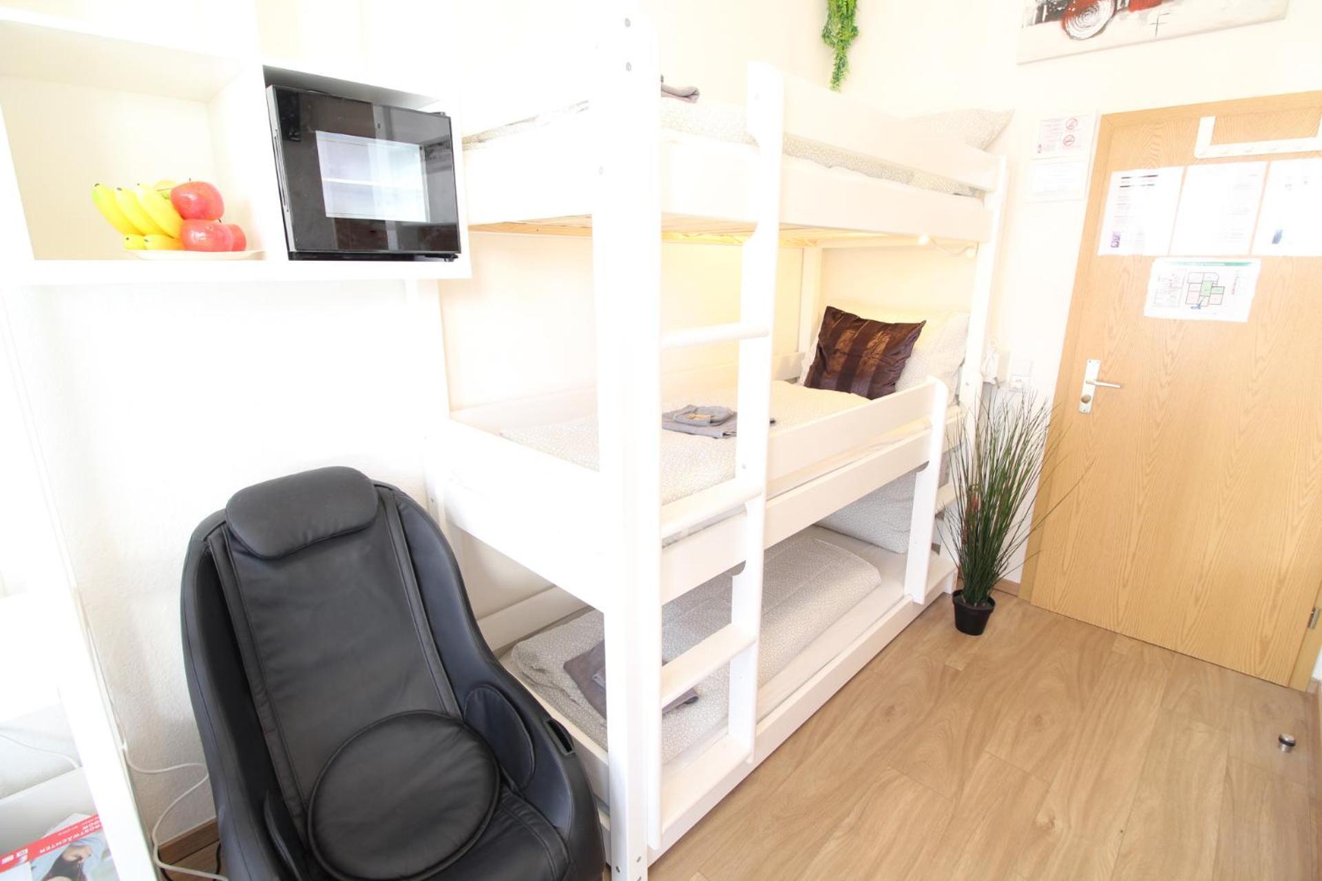 Hotel Ulm Zentrum - Komplettes Zimmer, Hochbett, Android Tv & Eigenem Bad - Perfekt Fuer Familien & Gruppen Ngoại thất bức ảnh