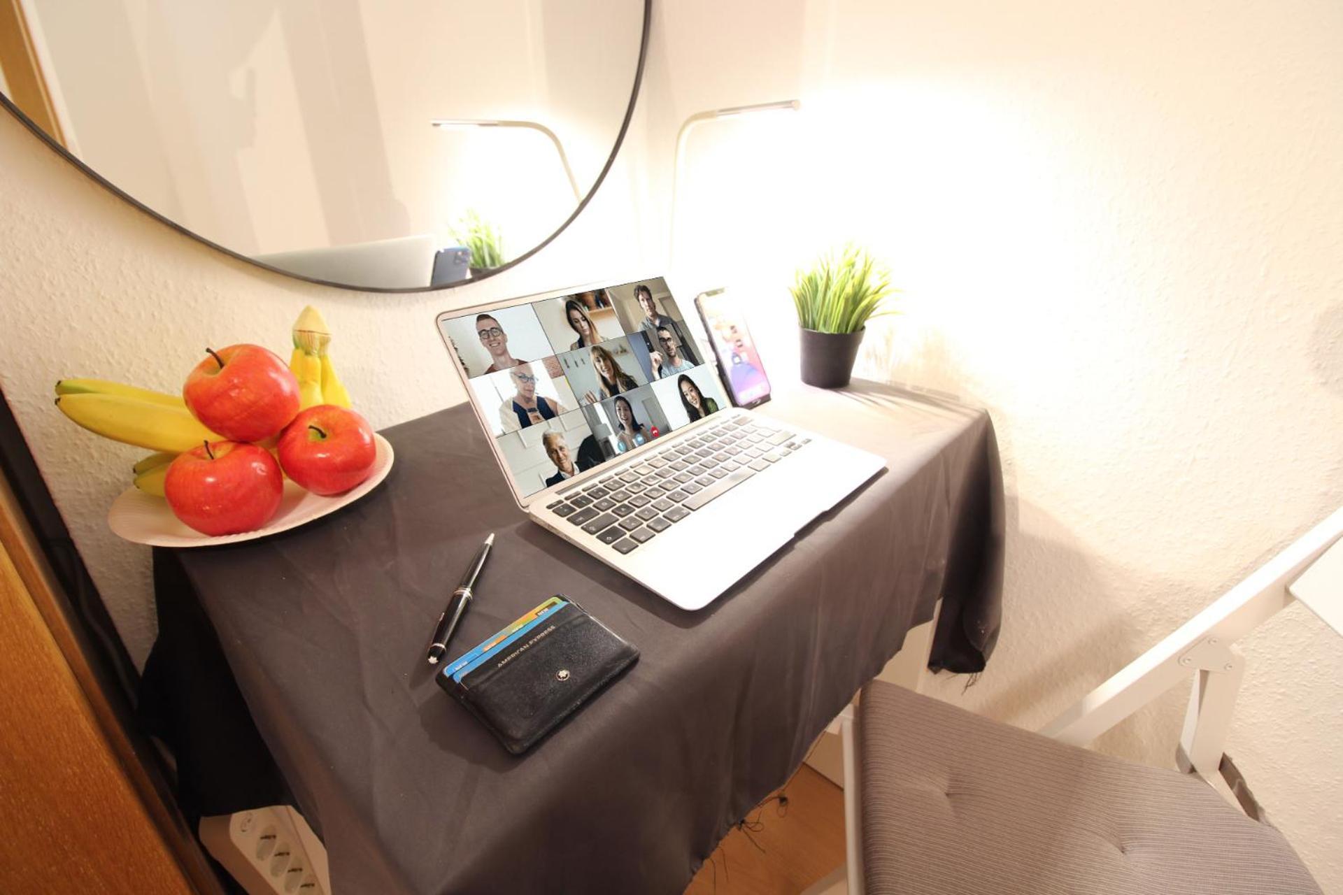 Hotel Ulm Zentrum - Komplettes Zimmer, Hochbett, Android Tv & Eigenem Bad - Perfekt Fuer Familien & Gruppen Ngoại thất bức ảnh
